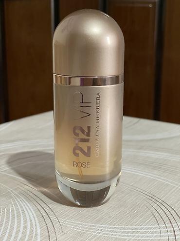 Продаю б/у парфюм (perfume), флаконы почти полные, использовали мало