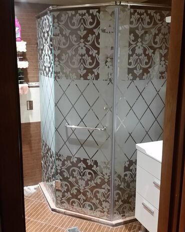 Duş kabinaları, arakəsmələr: Yeni Üstü açıq kabina, Künc üçün, Pulsuz çatdırılma — 6