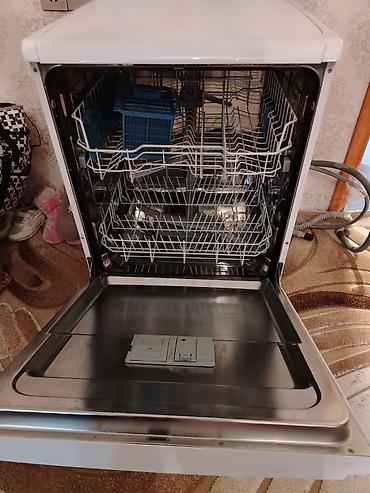 indesit: Indesit qabyuyan maşın – sərbəst quraşdırılan model Xüsusiyyətlər: - — 2