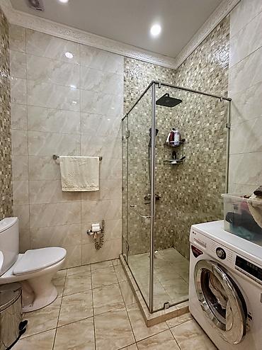 Продажа коттеджей и домов: 🏡 Продаётся добротный кирпичный дом в центре города! 📍 Орозбекова / — 10