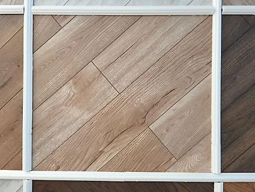 Laminat döşəmə paneli – parket fakturalı - Material: yüksək sıxlıqlı