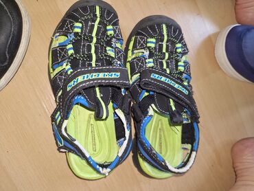opposite srebrne sandale: Sandals, Skechers, Size - 27