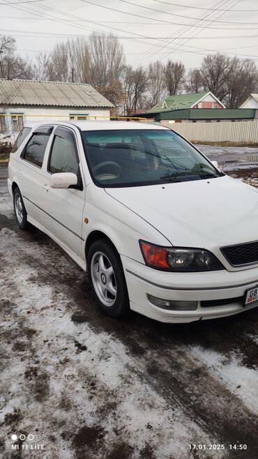 Toyota: Toyota Vista: 1999 г., 2 л, Автомат, Бензин, Универсал