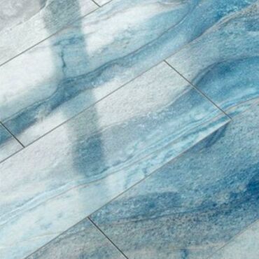 Звукоизоляционные материалы: Поверхность глянцевый ламинат superglanz color blue azul имеет ряд