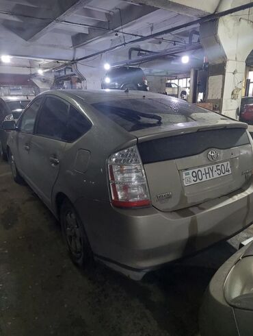 Toyota: Toyota Prius: 1.5 l | 2008 il Hetçbek