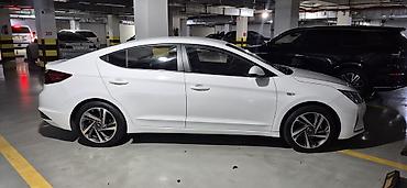 Hyundai: Hyundai Elantra: 1.6 l | 2019 il Sedan — 4