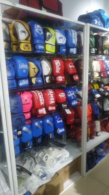 вратарские перчатки для футбола: Боксерские перчатки на любой вкус и цвет