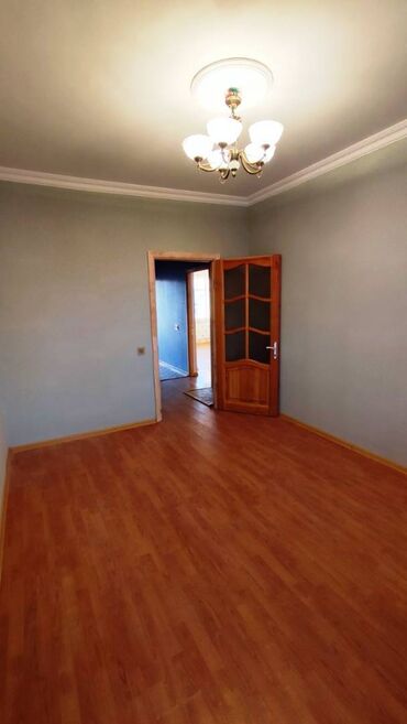 Köhnə tikili: Bakı, Bakıxanov qəs., 2 otaqlı, Köhnə tikili, m. Neftçilər, 60 kv. m — 4