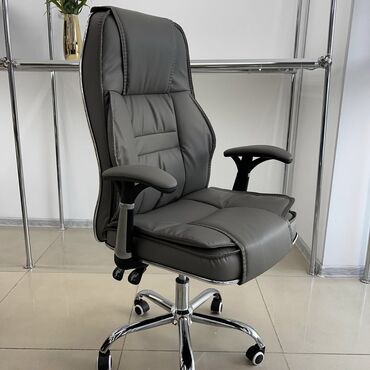 Ofis və oyun kresloları: Yeni, Təkərli, Qolları tənzimlənir, Dəri -da lalafo.az — 6 Ofis və oyun kresloları: Yeni, Təkərli, Qolları tənzimlənir, Dəri — 6