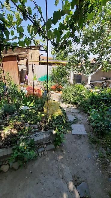 Продажа коттеджей и домов: Продаю!!! Дом из жженного кирпича в районе рынка Дордоя, по ул — 8