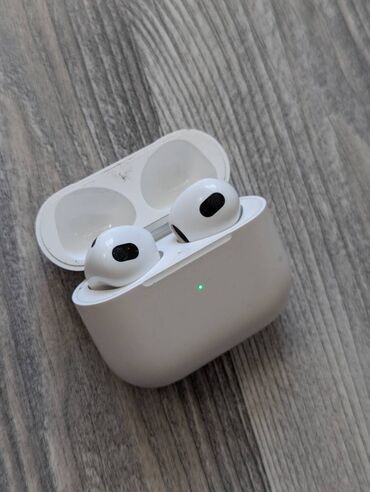 Наушники: Apple Airpods 3 magsafe оригинал. Состояние б.у. по вопросам пишите в