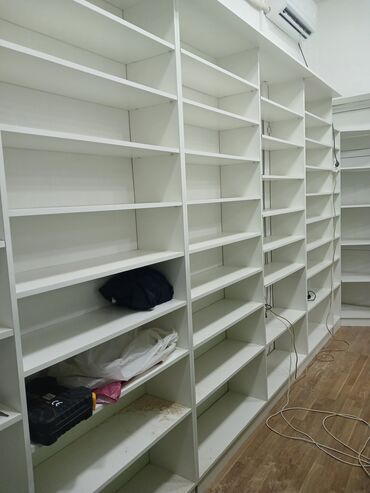 Sifarişlə digər mebel: İstenilen nov metbex yataq dehliz mebellerinin her zovge ve dizayna