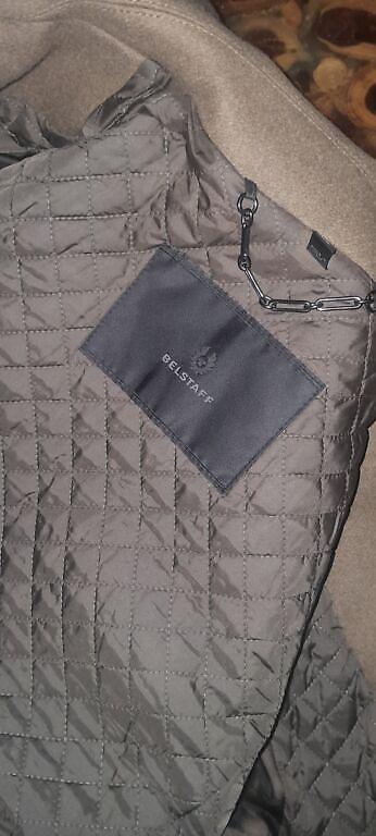 Paltolar: "Belstaff" ingiltere brendi.1500 manata alinib,1 sezon geyinilib.46-48 — 2