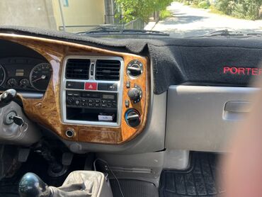 семиместный авто: Жеңил жүк ташуучу унаа, Hyundai, Стандарт