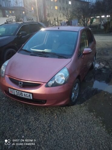 сары булун: Honda Jazz: 2005 г., 1.3 л, Автомат, Бензин