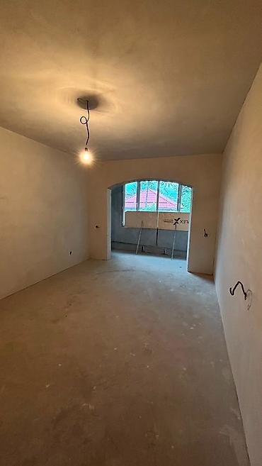 1к: 1 комната, 44 м², Кызыл Аскер 105 серия, 1 этаж, Требуется ремонт — 3
