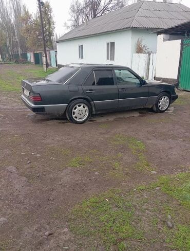 сиденья на 124: Mercedes-Benz W124: 1988 г., 2.3 л, Механика, Бензин, Седан