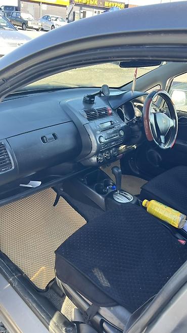 Honda: Honda Fit: 2004 г., Автомат, Бензин, Хэтчбэк — 9