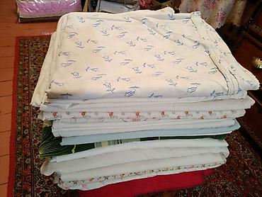 Комплекты постельного белья: В связи с отъездом продаю недорого постельное белье б/ у: наволочки-50 — 5