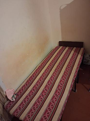 Tək nəfərlik çarpayı - Ölçü: təxminən tək ölçü (uzun və dar formalı) lalafo.az -da Tək nəfərlik çarpayı - Ölçü: təxminən tək ölçü (uzun və dar formalı)