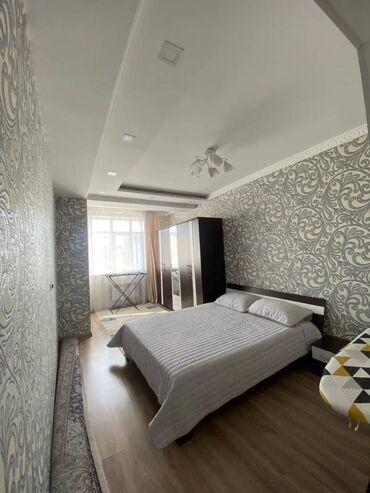 продаю 2х команатную квартиру в 7 мкр: 2 комнаты, Агентство недвижимости, Без подселения