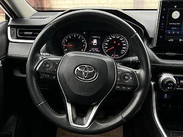 Toyota: Toyota RAV4: 2022 г., 2 л, Автомат, Бензин, Кроссовер — 9