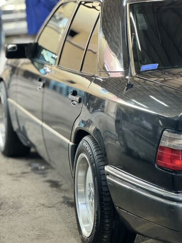 лобовое стекло 124 мерседес: Mercedes-Benz W124: 1994 г., 3.2 л, Автомат, Бензин, Седан