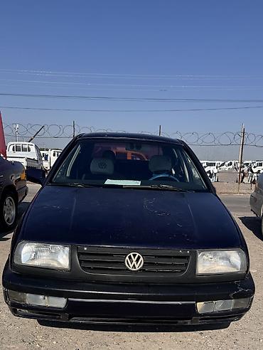 vento капот: Volkswagen Vento: 1996 г., Седан — 2