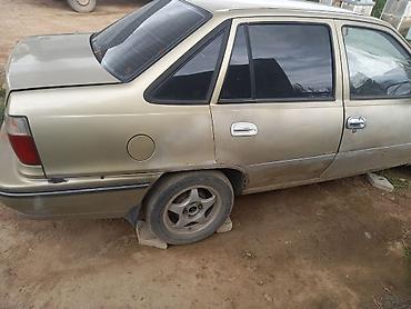 чон: Daewoo Nexia: 2004 г., 1.5 л, Кол менен иштөөчү, Бензин, Седан — 3