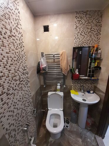 Uzunmüddətli kirayə mənzillər: XIRDALAN KRISTAL 1 DE. OTAQ YOLDASI 2 XANIM AXTARIRAM. HAZRDA EVDE — 7