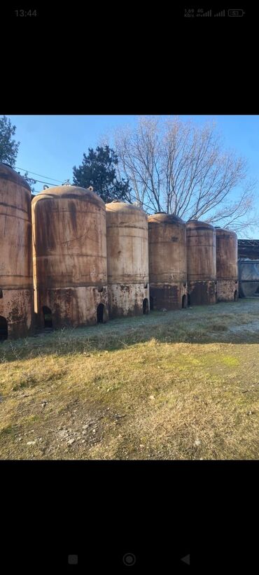 plasmas su çəni: Bak, Metal