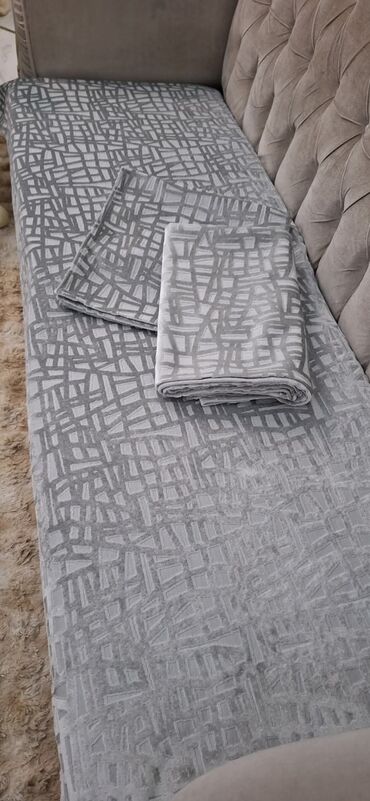 Prekrivači za nameštaj: Plisani flekeri
Dimenzije-80*80;80*150;80*200
Cena 4300 din — 11