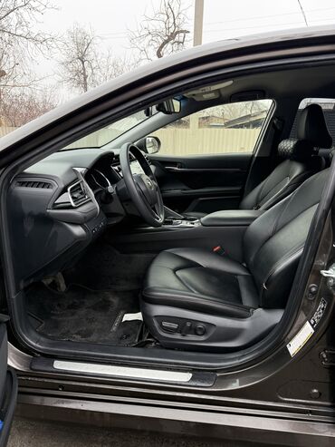 Toyota: Toyota Camry: 2019 г., 2.5 л, Автомат, Гибрид, Седан — 10