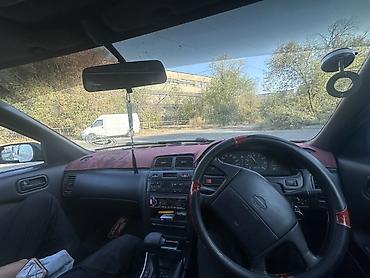решётка тойота ист: Nissan Bluebird: 1999 г., Седан — 6