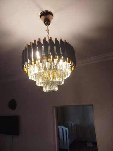 Süni güllər: Çılçıraq, 10 və daha çox lampa, Xrustal
