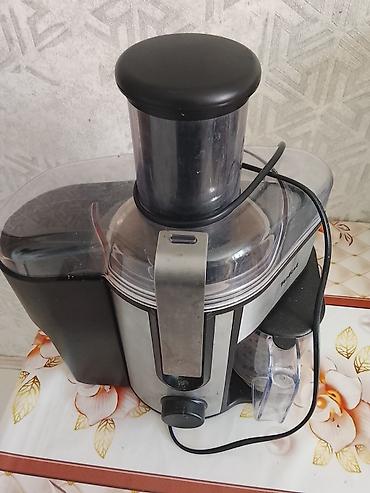 tefal le hachoir 1500: Meyvə-tərəvəz şirəçəkən aparatı - Güclü elektrik mühərriki ilə — 1