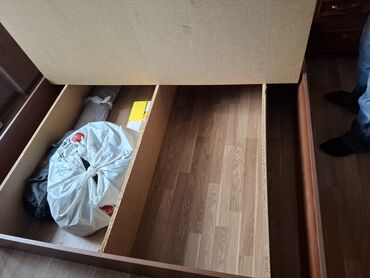 Çarpayılar: İşlənmiş, İkinəfərlik çarpayı, Bazalı, Matrassız, Siyirməsiz — 11