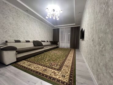 срочно продаётся 1 комнатная квартира в районе ошского рынка по улице кенсуйская: 2 комнаты, 80 м², 108 серия, 2 этаж, Евроремонт