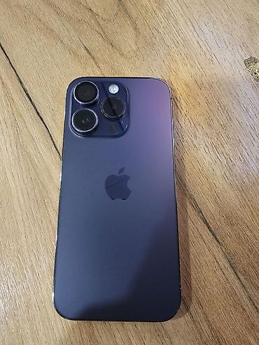 Apple iPhone: IPhone 14 Pro, Б/у, 256 ГБ, Deep Purple, Чехол, 76 % — 1
