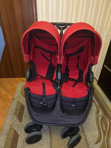 Digər mebel: Britax ekiz kalyaskasi 170 azn tecili satilir hec bir prableminyoxdu