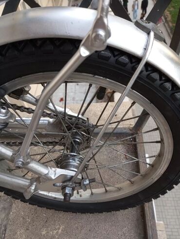 velosiped elanları: Yeni BMX velosipedi 20", Rayonlara çatdırılma