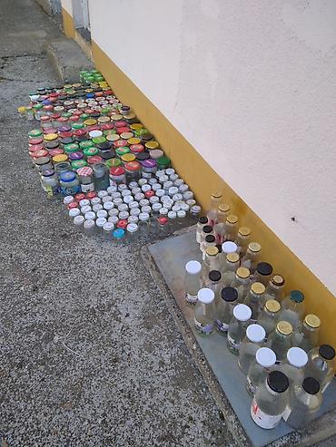 Ostalo posuđe: Razne tegle, teglice, false, flasice-razlicite gramaze. Sve cisto I sa — 12