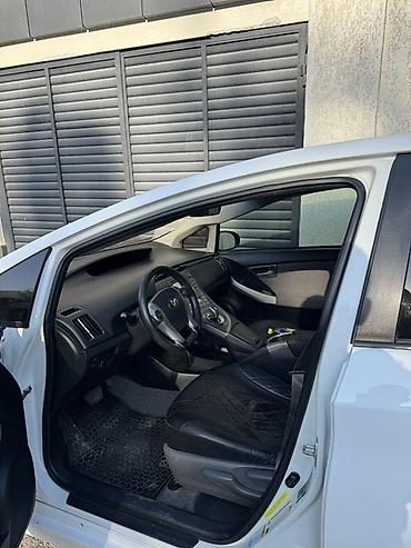 honda crv 1 ош: Toyota Prius: 2015 г., 1.8 л, Автомат, Гибрид, Хэтчбэк — 4