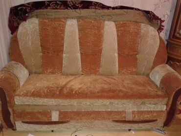 Комплекты диванов и кресел: Б/у, Диван-кровать, 2 кресла, Диван, Без подьемного механизма, Раскладной
