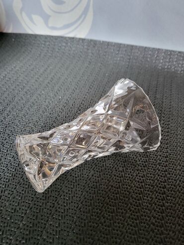 Vaze i saksije: Vaza, Novo — 7