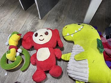 Игрушки отдам даром