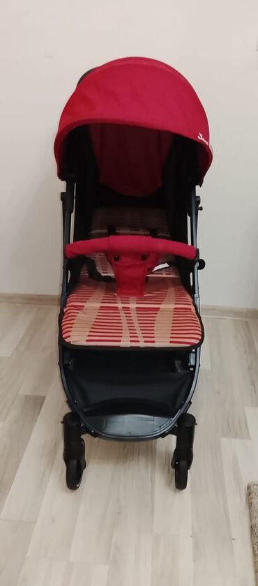 Gəzinti arabaları: Klassik gəzinti arabası, İşlənmiş, Yaş: 30 ay, Ünvandan götürmə, Ödənişli çatdırılma