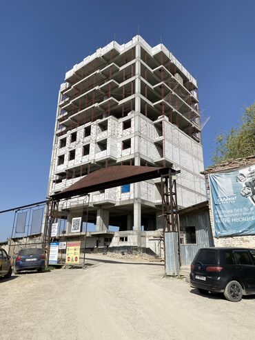 оштон кв: 3 бөлмө, 100 кв. м, Элитка, 8 кабат, ПСО (өзү оңдоп түзөтүп бүтүү үчүн)