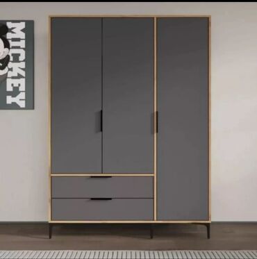 Dolablar: Yeni, Açılan, 3 qapılı Düz dolab, Dolab-asılqan, Rusiya — 2