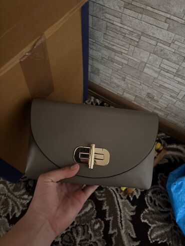 Другие сумки: Продам женские сумки новые (недавно привезли) От 100$ до 200$ все 100%